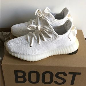 Adidas Yeezy Boost 350 v2 Triple White